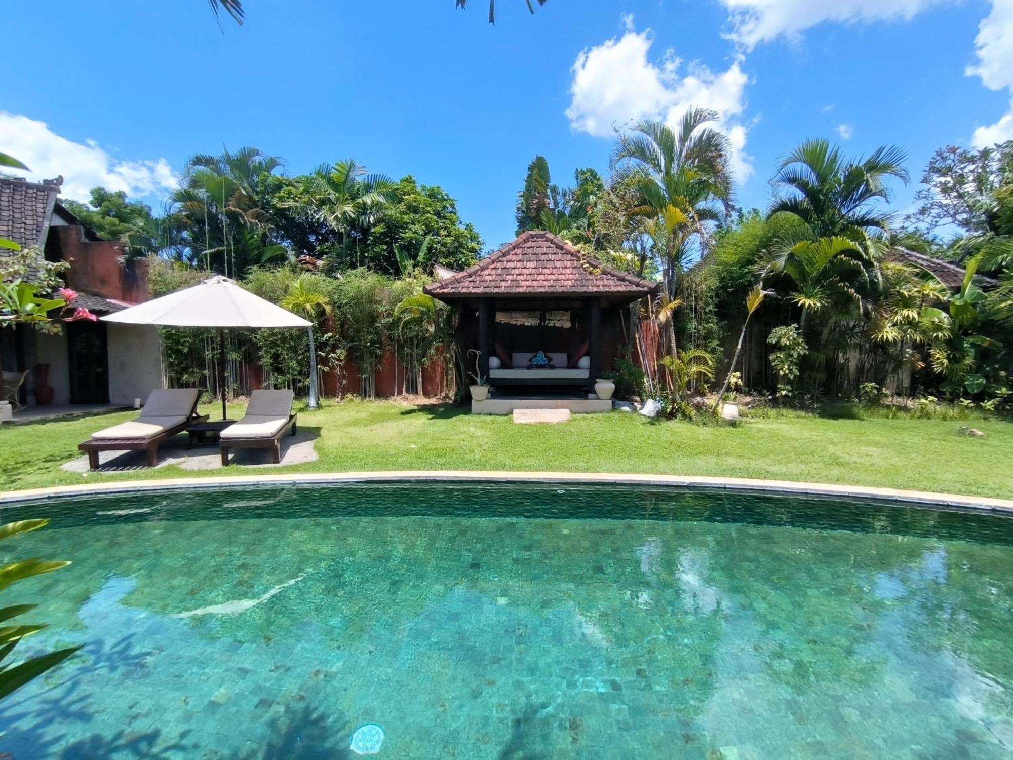 Villa Plawa Asri Семіньяк Екстер'єр фото